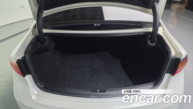 Kia K7 2016 — photo 20