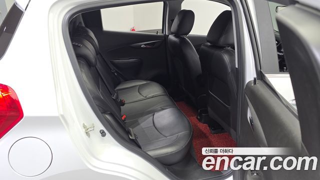 Chevrolet Korea Spark 2018 — photo 17