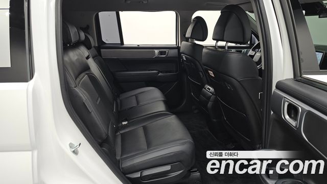Hyundai Santafe 2024 — photo 18
