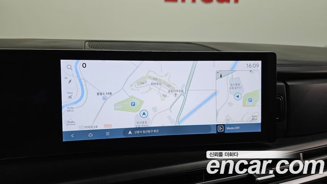 Hyundai Santafe 2024 — photo 20