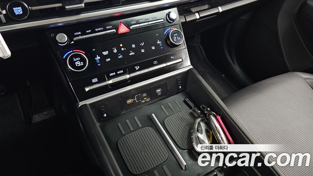 Hyundai Santafe 2024 — photo 27