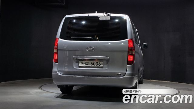 Hyundai Starex 2011 — photo 4