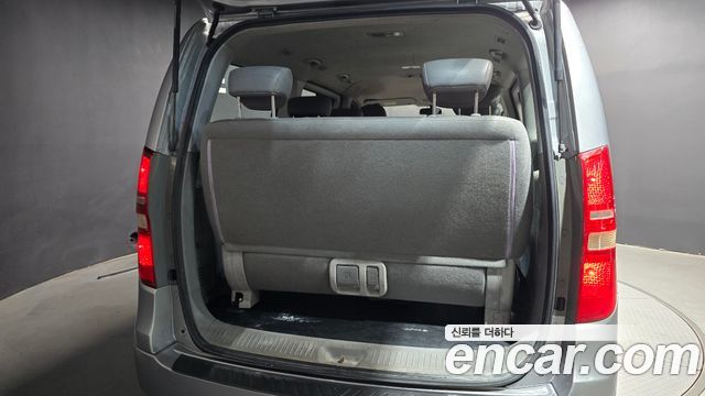 Hyundai Starex 2011 — photo 20