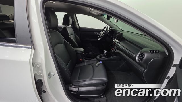 Kia K3 2020 — photo 16