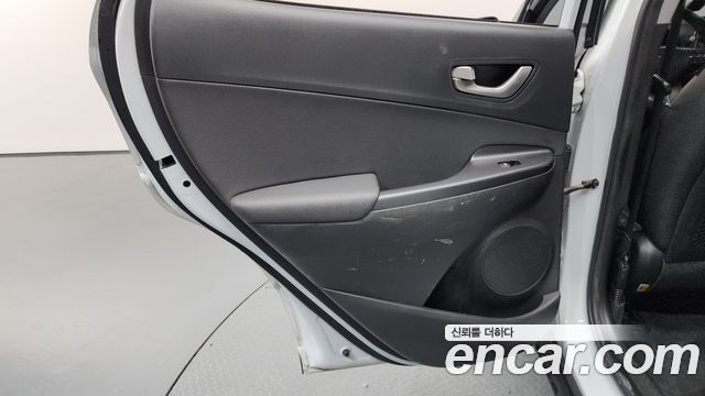 Hyundai Kona 2018 — photo 15