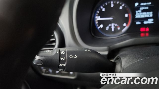 Hyundai Kona 2018 — photo 28