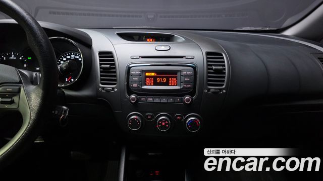 Kia K3 2018 — photo 20