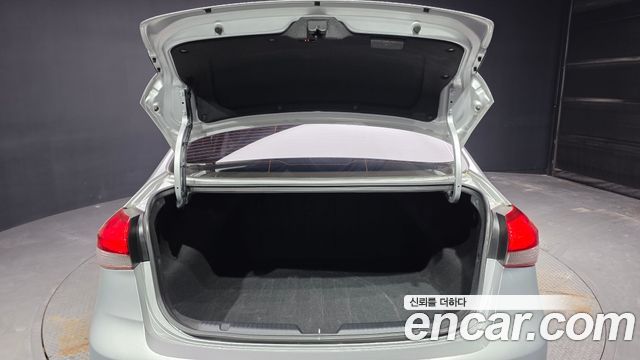 Kia K3 2018 — photo 26