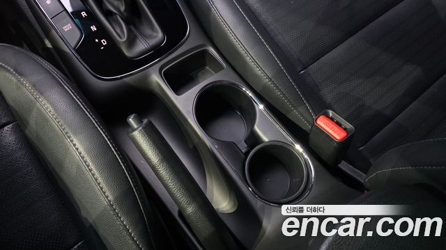 Kia K3 2018 — photo 27
