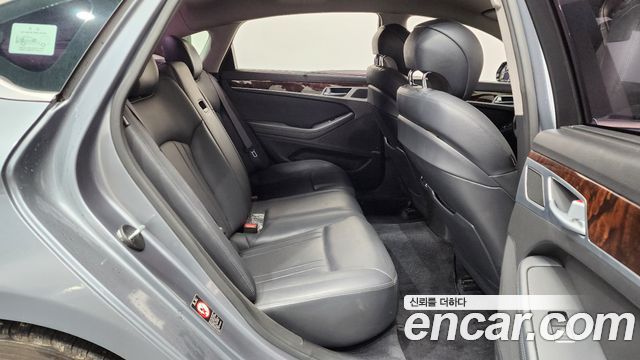 Hyundai Genesis 2014 — photo 17
