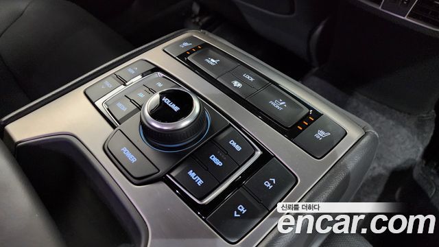 Hyundai Genesis 2014 — photo 25