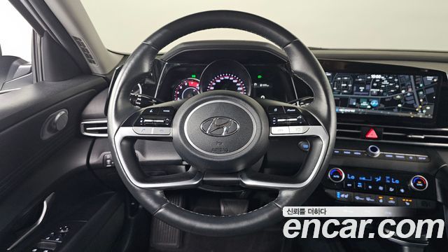 Hyundai AVANTE 2021 — photo 19