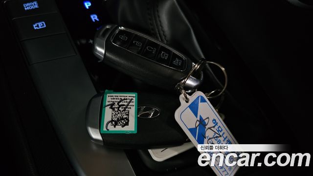 Hyundai AVANTE 2021 — photo 22