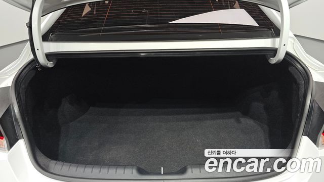 Hyundai AVANTE 2021 — photo 26