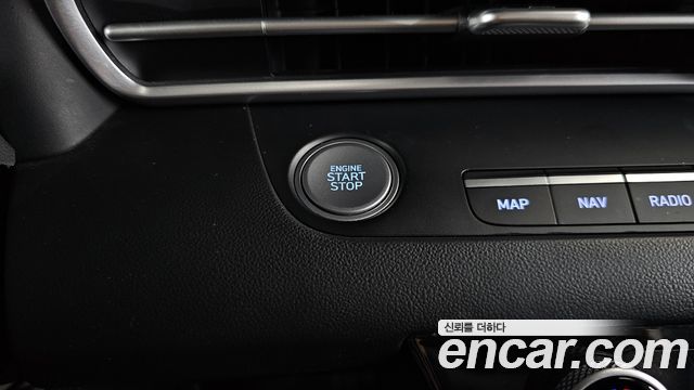 Hyundai AVANTE 2021 — photo 27