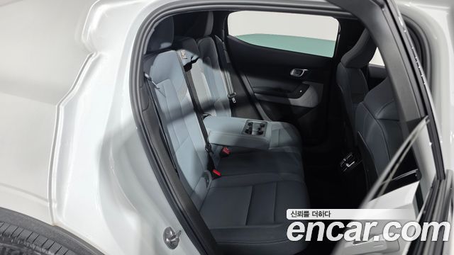Polestar Polestar 2 2022 — photo 17