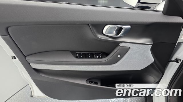 Polestar Polestar 2 2022 — photo 14