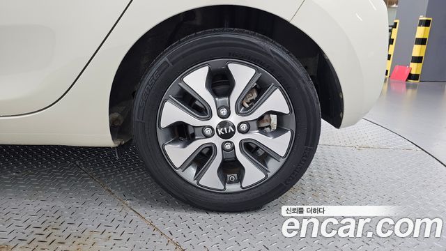 Kia morning 2016 — photo 7
