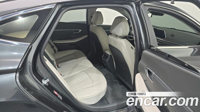 Hyundai Sonata 2020 — photo 11