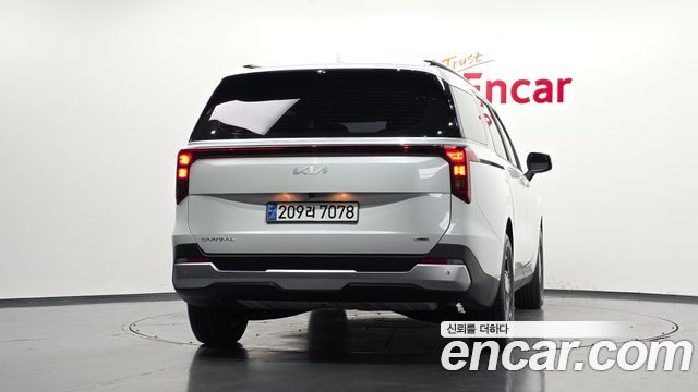 Kia Canival 2024 — photo 4