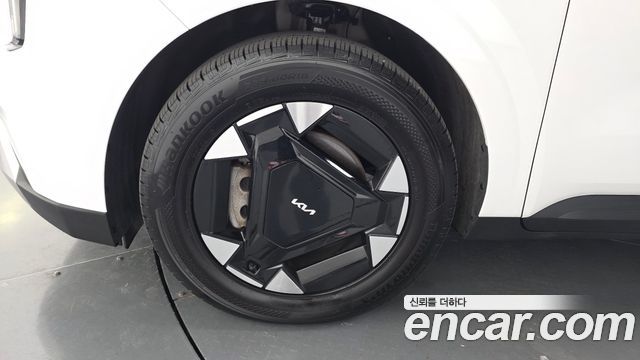 Kia Canival 2024 — photo 5