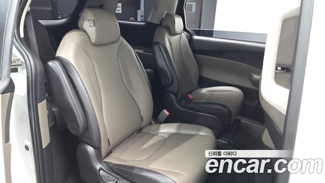 Kia Canival 2024 — photo 12