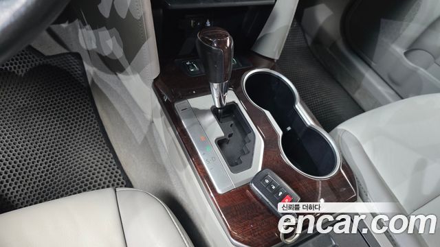 Toyota Camry 2013 — photo 12