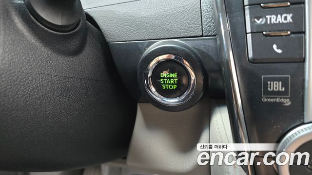 Toyota Camry 2013 — photo 24