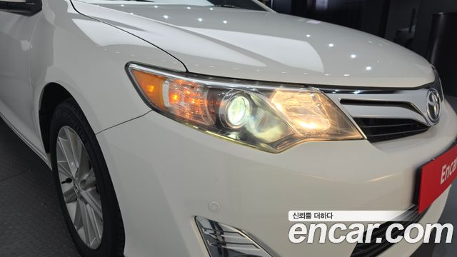 Toyota Camry 2013 — photo 8