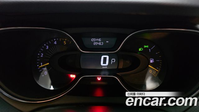 Renault Korea QM3 2016 — photo 11