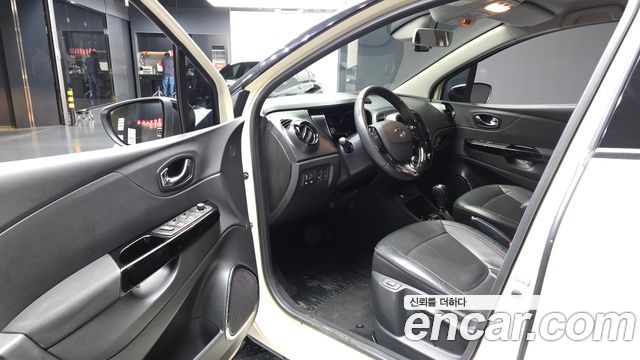 Renault Korea QM3 2016 — photo 13