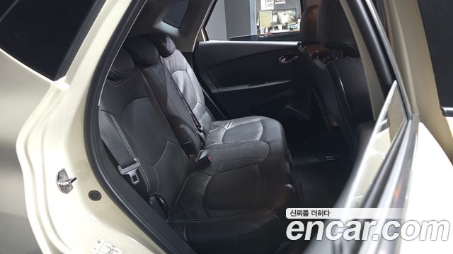 Renault Korea QM3 2016 — photo 18