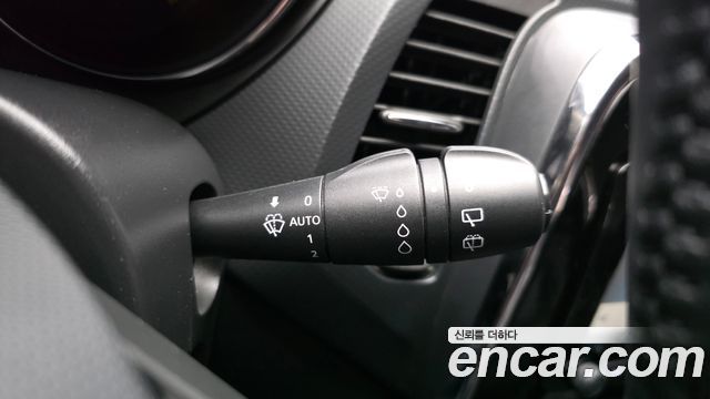 Renault Korea QM3 2016 — photo 22