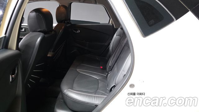 Renault Korea QM3 2016 — photo 16