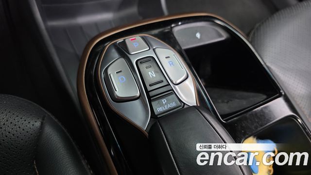 Hyundai Ioniq 2018 — photo 12