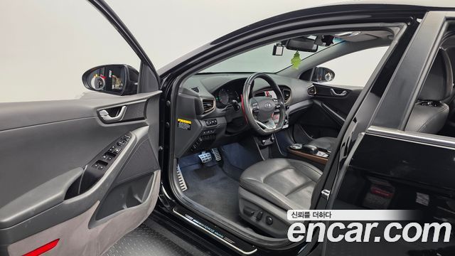 Hyundai Ioniq 2018 — photo 13