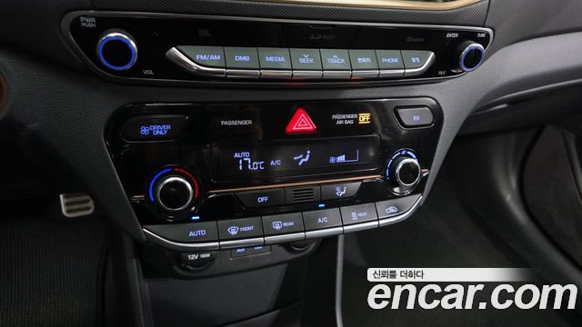 Hyundai Ioniq 2018 — photo 22
