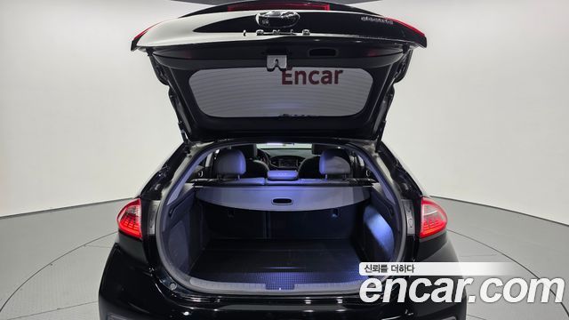 Hyundai Ioniq 2018 — photo 26