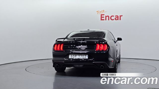 Ford Mustang 2018 — photo 4