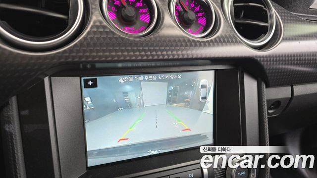 Ford Mustang 2018 — photo 20