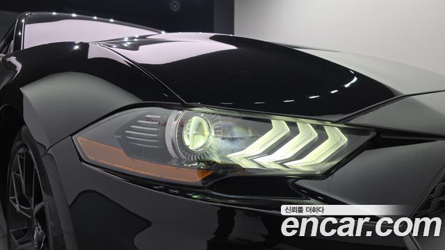Ford Mustang 2018 — photo 8