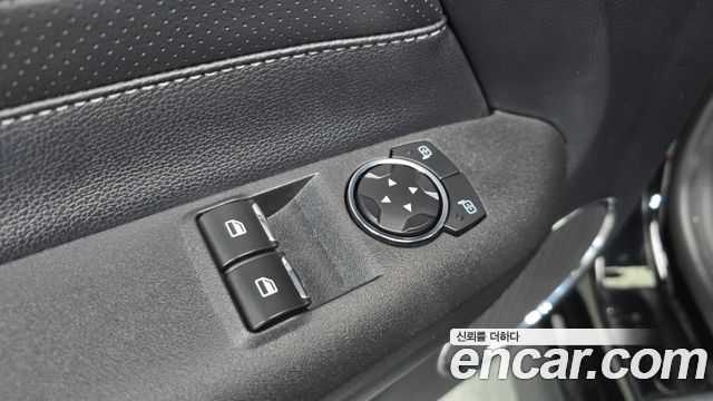 Ford Mustang 2018 — photo 29