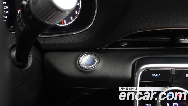 Genesis GV80 2022 — photo 28