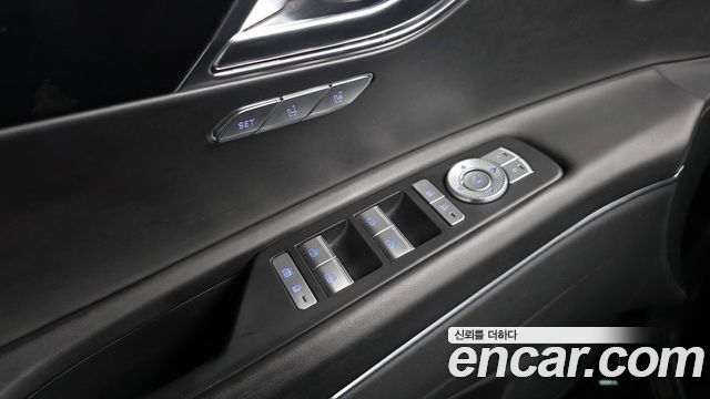 Genesis GV80 2022 — photo 39