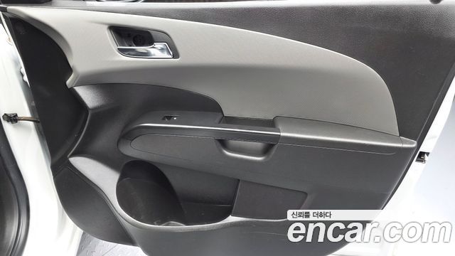 Chevrolet Korea Aveo 2015 — photo 14