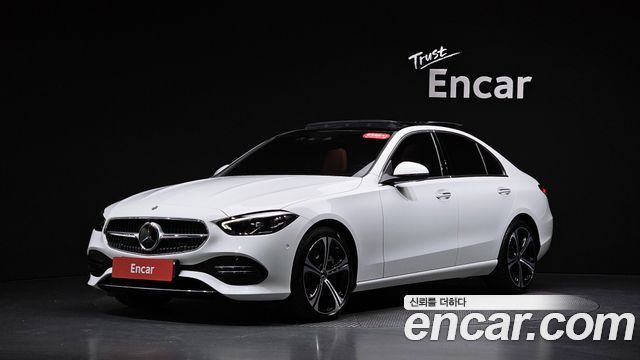 Mercedes-Benz C-Class 2023 — photo 32