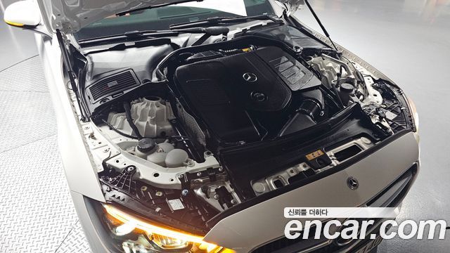 Mercedes-Benz C-Class 2023 — photo 6