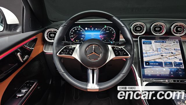 Mercedes-Benz C-Class 2023 — photo 18