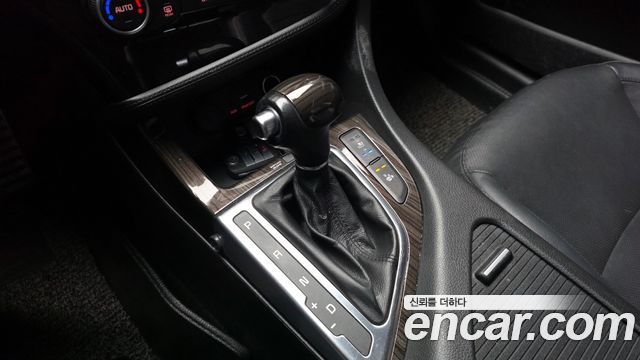 Kia K5 2015 — photo 12