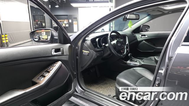 Kia K5 2015 — photo 13